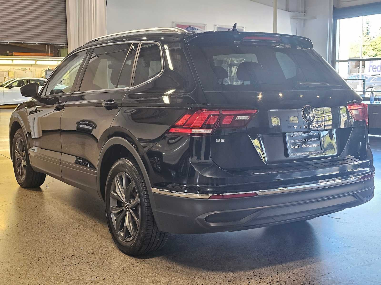 2023 Volkswagen Tiguan 2.0T SE FWD