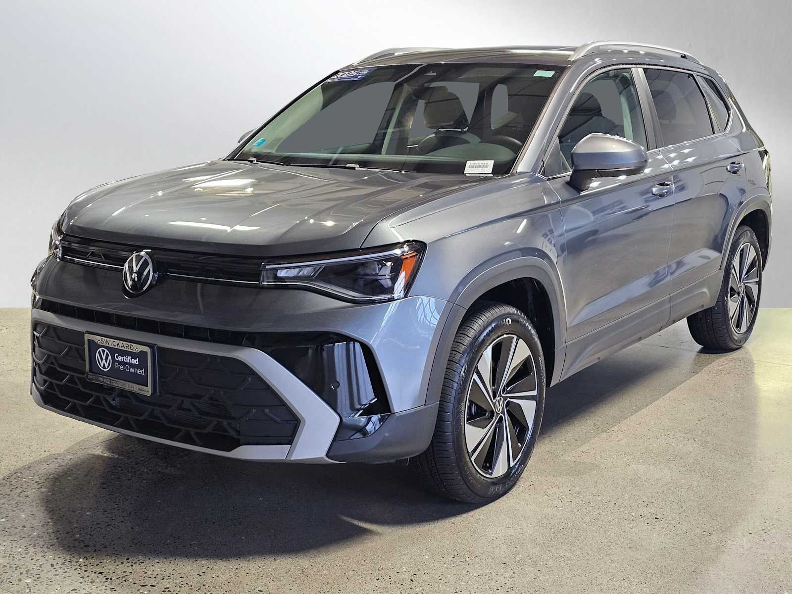 2025 Volkswagen Taos SE 4MOTION