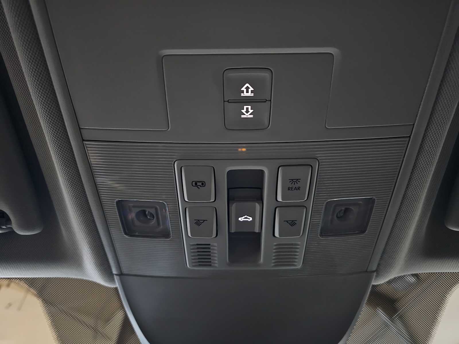 2025 Volkswagen Taos SE 4MOTION