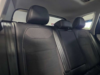 2025 Volkswagen Taos SE 4MOTION