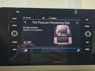 2025 Volkswagen Taos SE 4MOTION