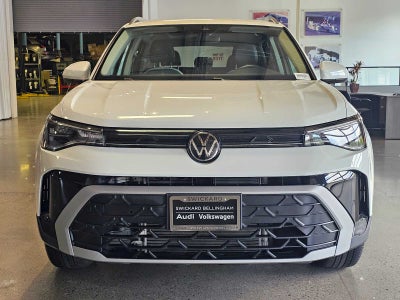 2025 Volkswagen Taos SE 4MOTION