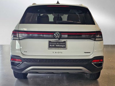 2025 Volkswagen Taos SE 4MOTION
