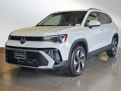 2025 Volkswagen Taos SE 4MOTION