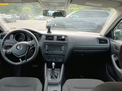 2015 Volkswagen Jetta 4dr Auto 2.0L S w/Technology