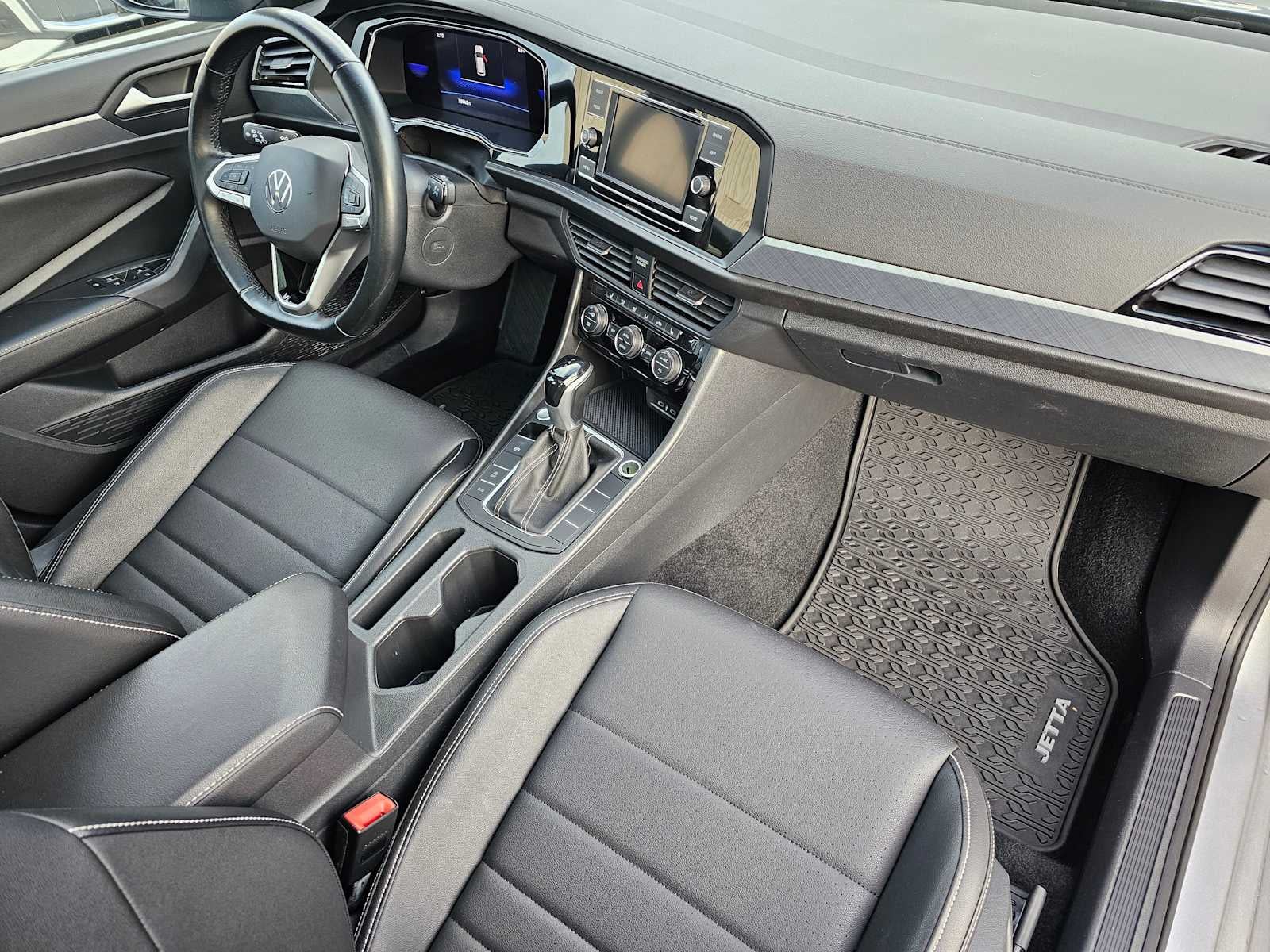 2022 Volkswagen Jetta SE Auto