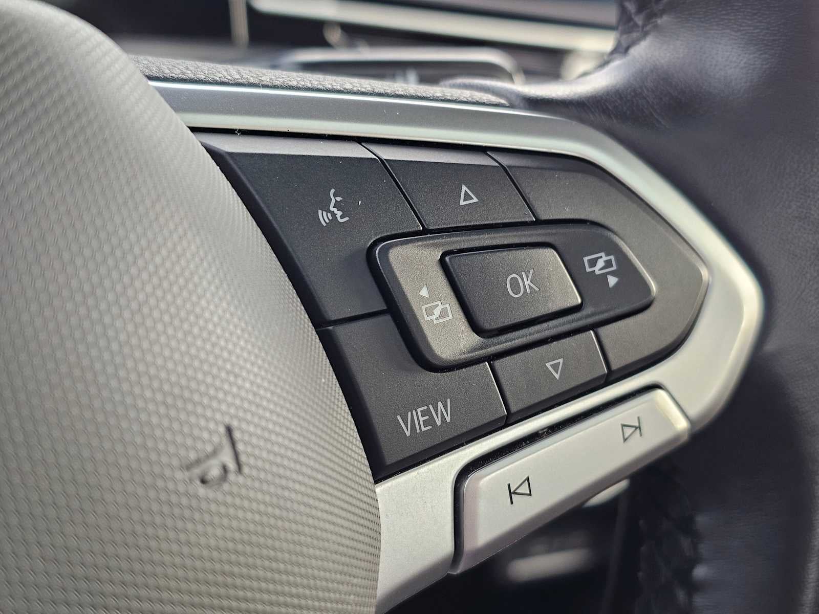 2022 Volkswagen Jetta SE Auto