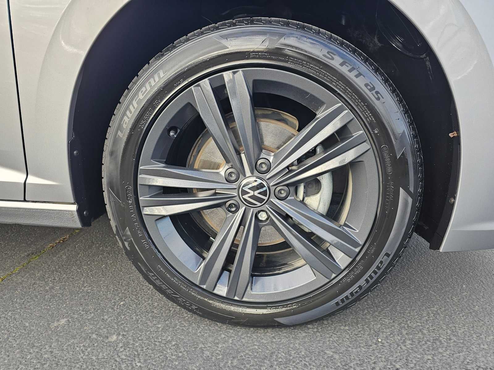 2022 Volkswagen Jetta SE Auto