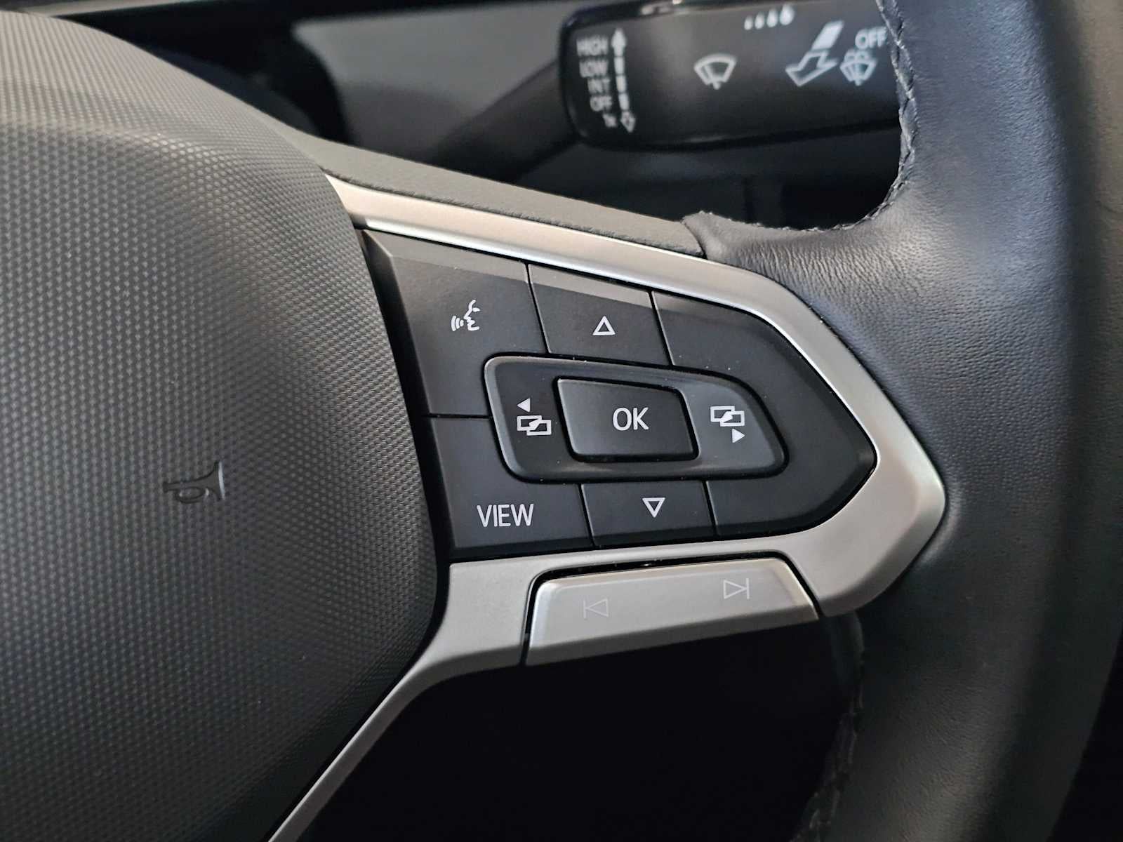 2025 Volkswagen Jetta SE Auto