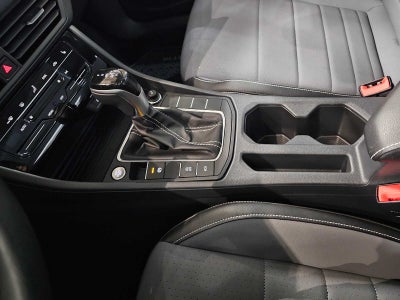 2025 Volkswagen Jetta SE Auto