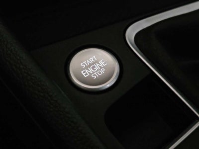 2025 Volkswagen Jetta SE Auto