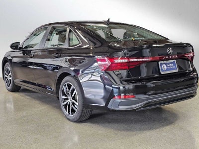 2025 Volkswagen Jetta SE Auto