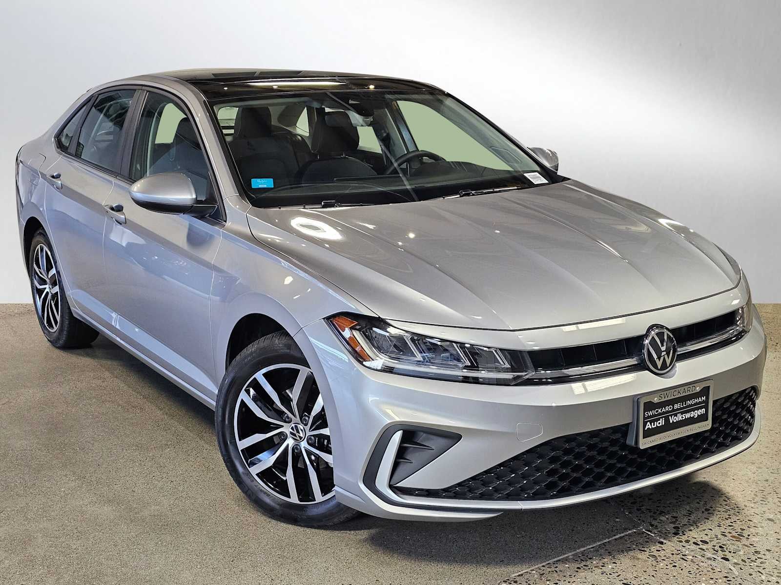2025 Volkswagen Jetta SE Auto