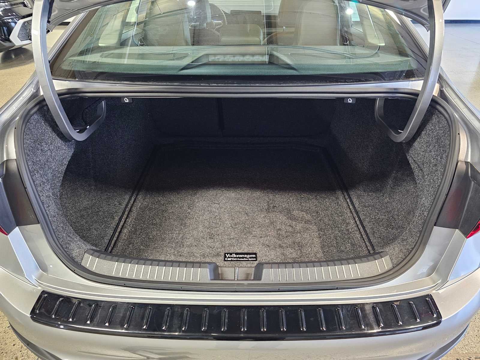 2025 Volkswagen Jetta SE Auto