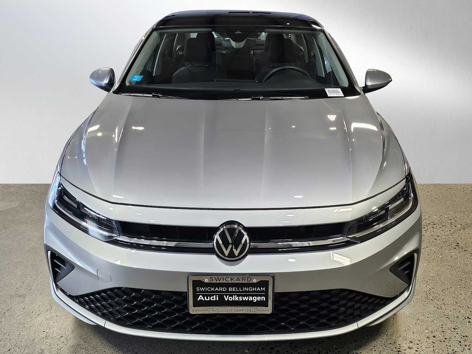 2025 Volkswagen Jetta SE Auto