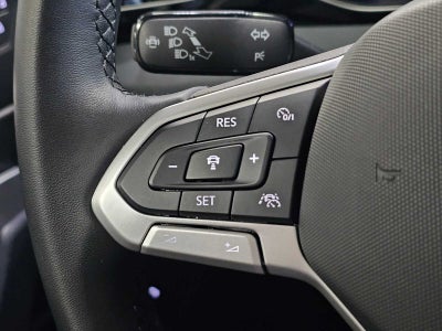 2025 Volkswagen Jetta SE Auto