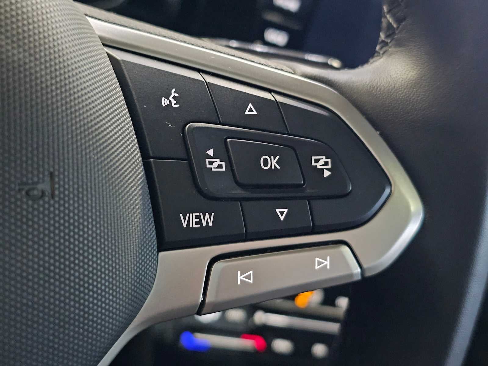 2025 Volkswagen Jetta SE Auto