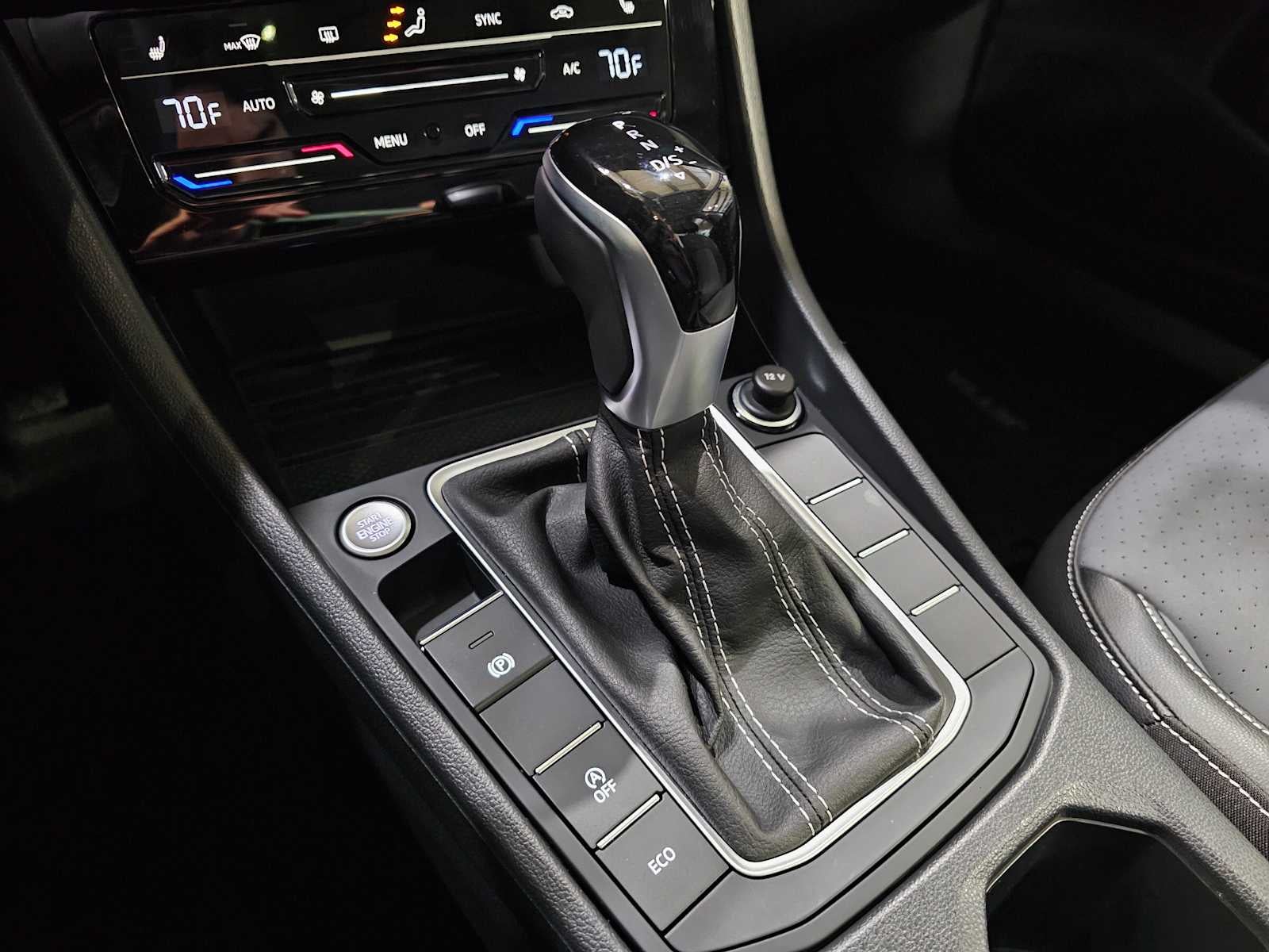 2025 Volkswagen Jetta SE Auto