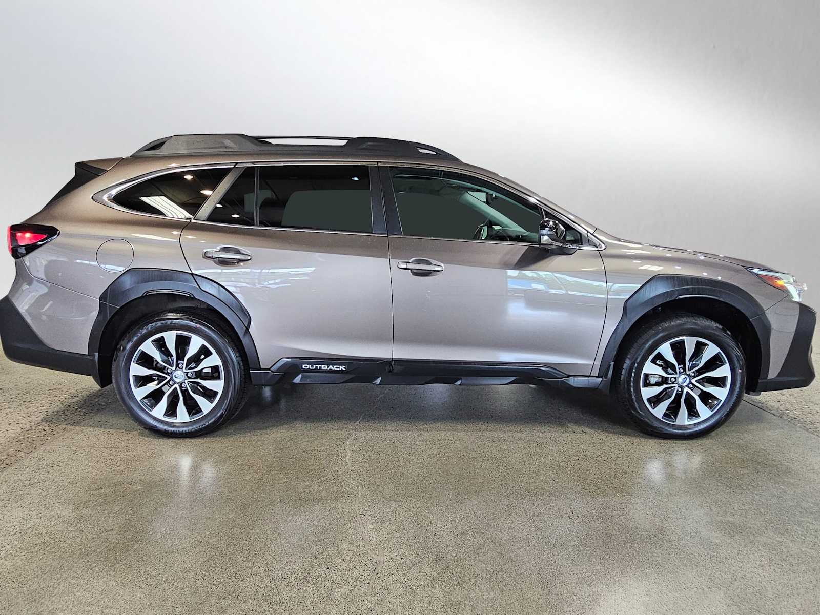 2023 Subaru Outback Limited CVT
