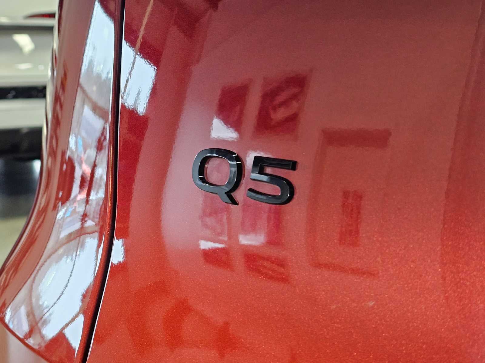 2025 Audi Q5 Premium 2.0 TFSI quattro