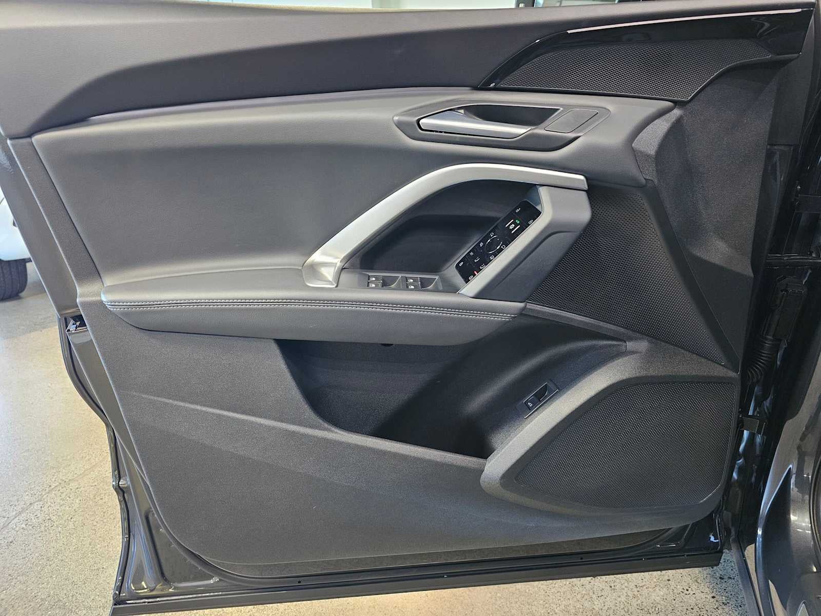 2025 Audi New Q5 Premium