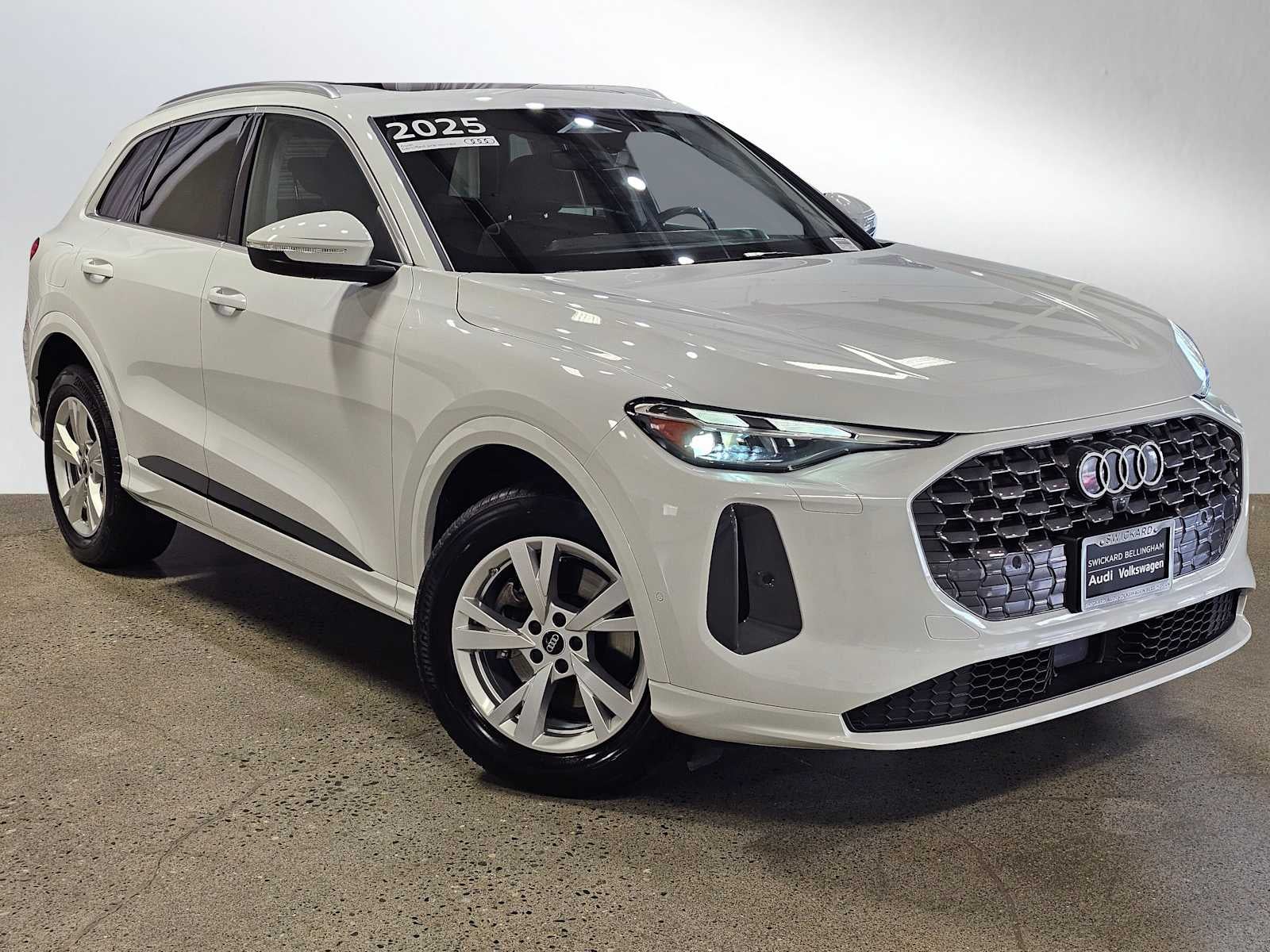 2025 Audi Q5 Premium 2.0 TFSI quattro