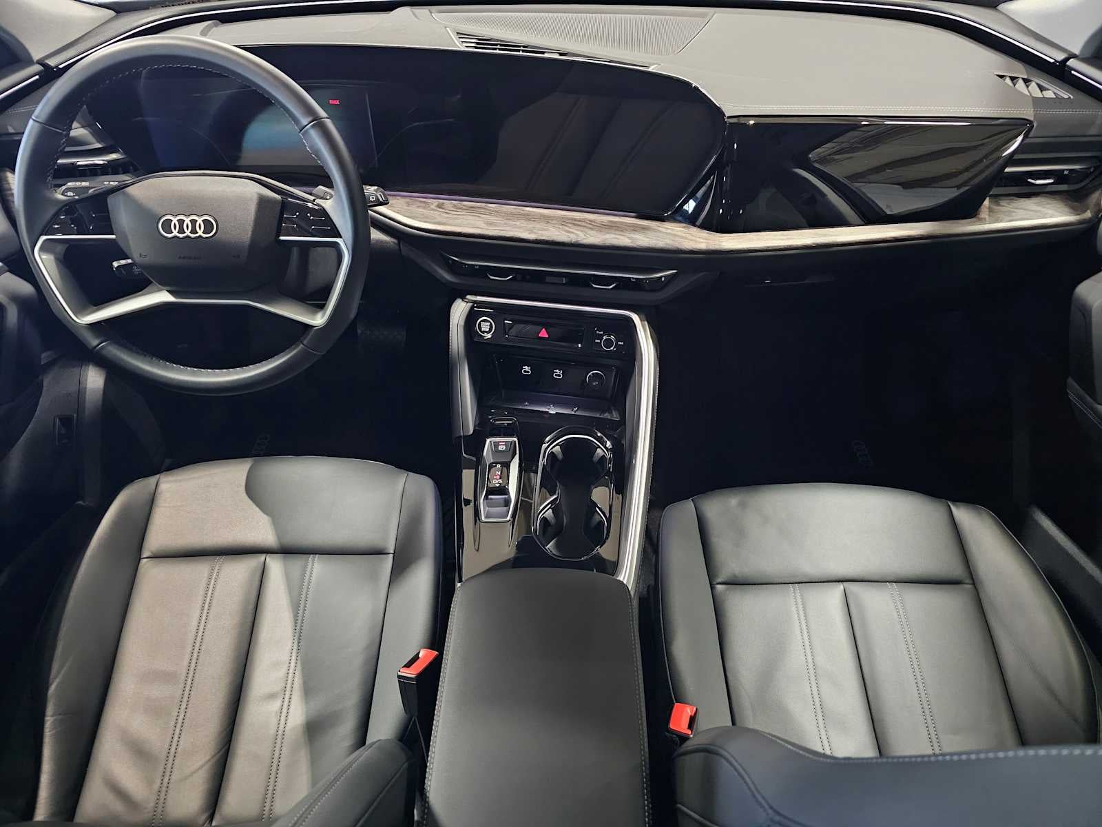 2025 Audi Q5 Premium 2.0 TFSI quattro