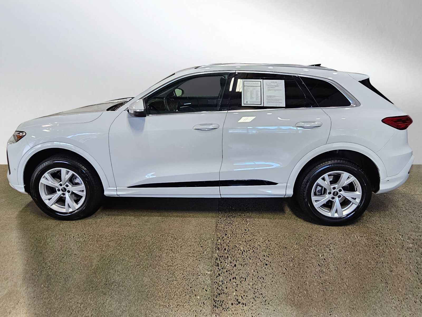 2025 Audi Q5 Premium 2.0 TFSI quattro