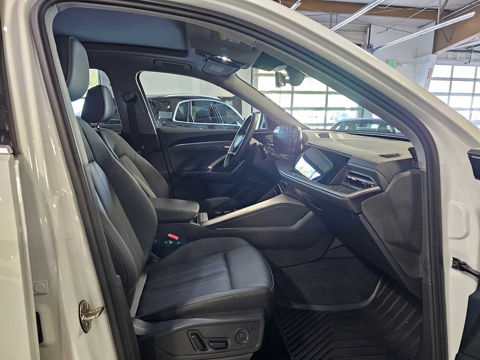 2025 Audi Q5 Premium 2.0 TFSI quattro