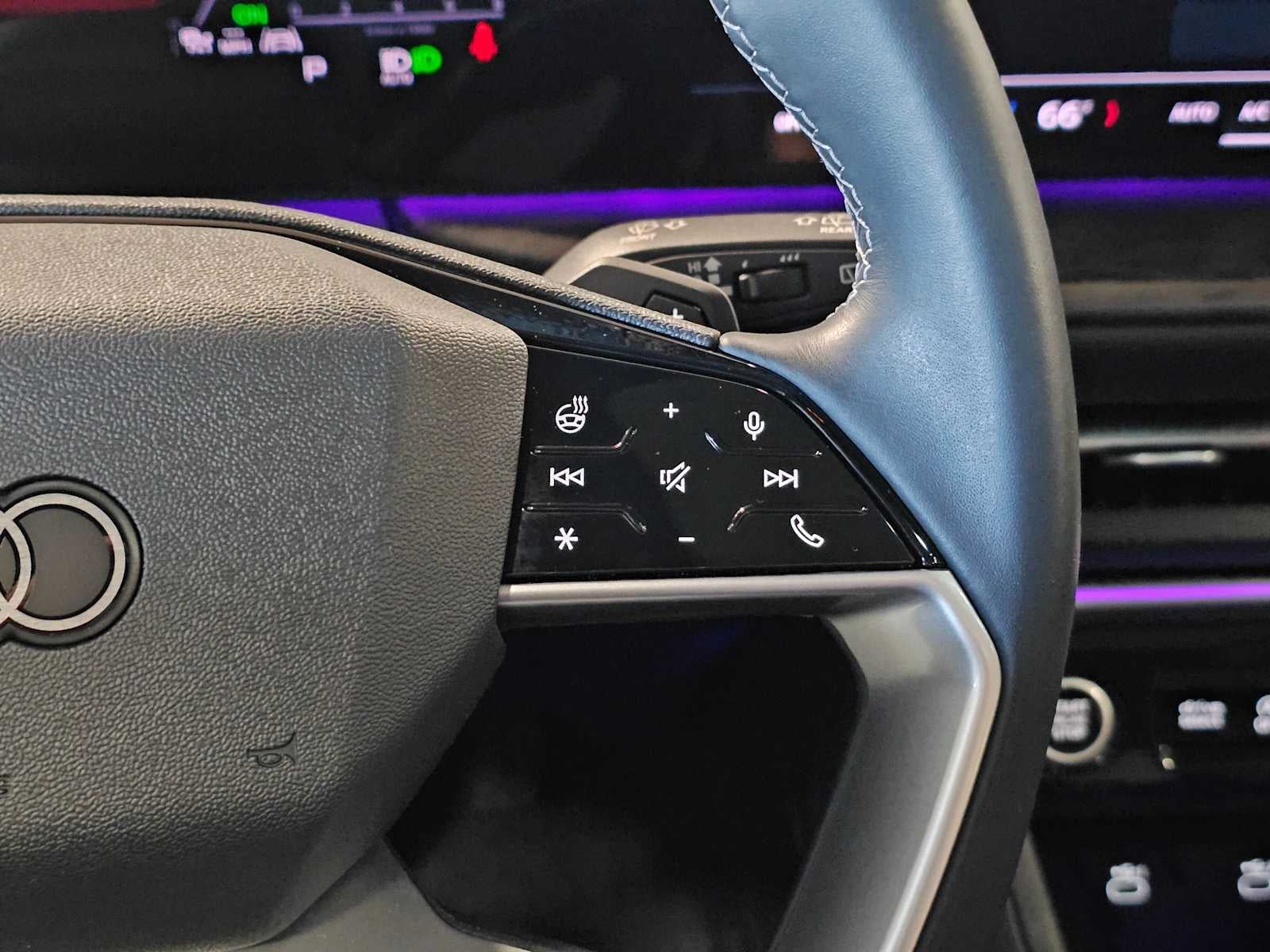 2025 Audi Q5 Premium 2.0 TFSI quattro