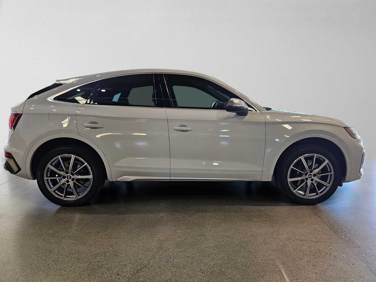 2023 Audi SQ5 Sportback Premium Plus 3.0 TFSI quattro