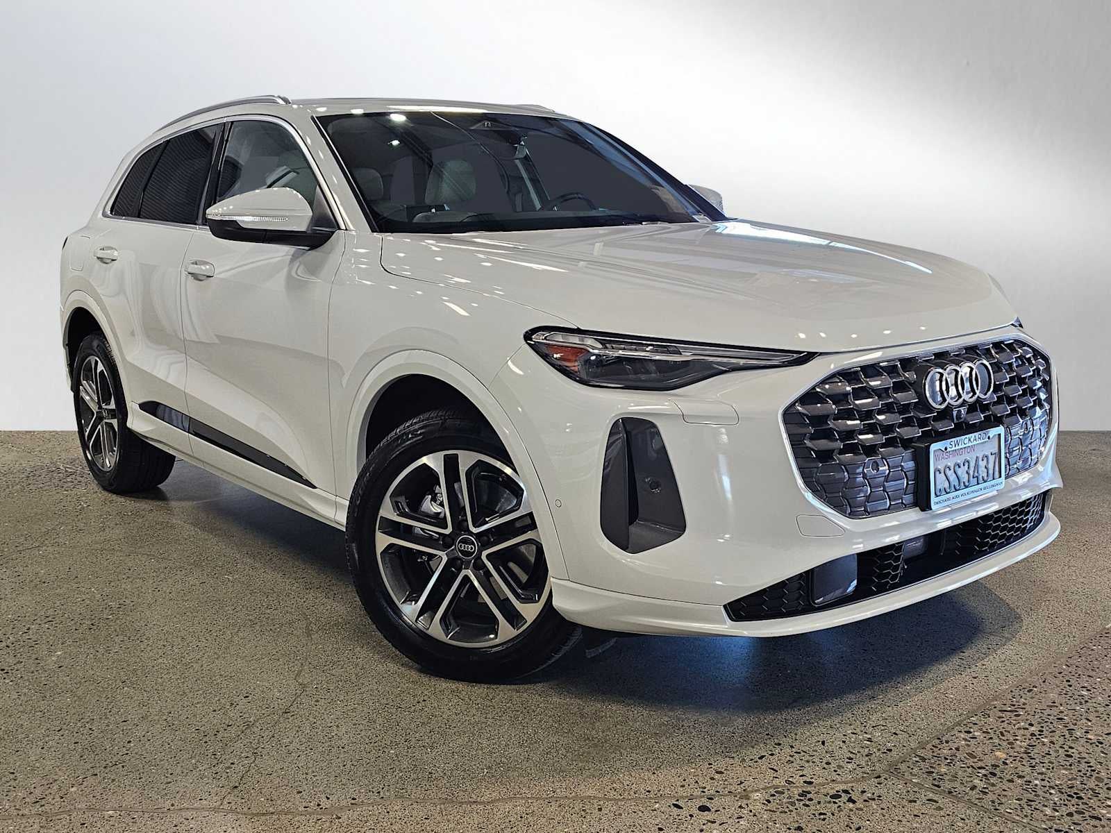 2025 Audi Q5 Premium Plus 2.0 TFSI quattro