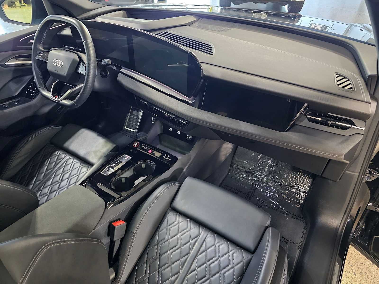 2025 Audi SQ6 e-tron Prestige quattro