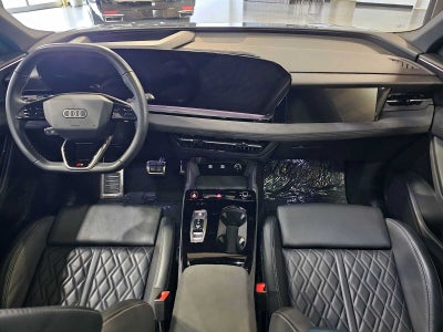 2025 Audi SQ6 e-tron Prestige quattro