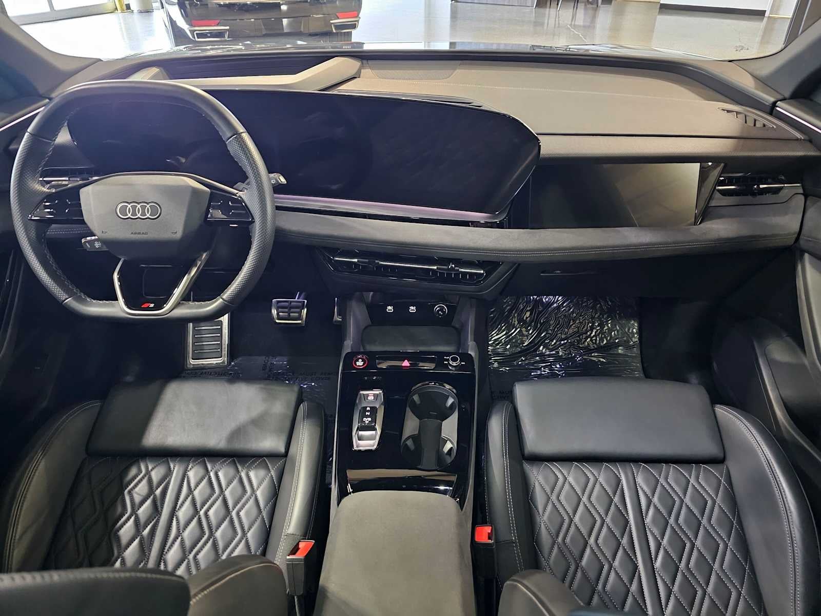 2025 Audi SQ6 e-tron Prestige quattro