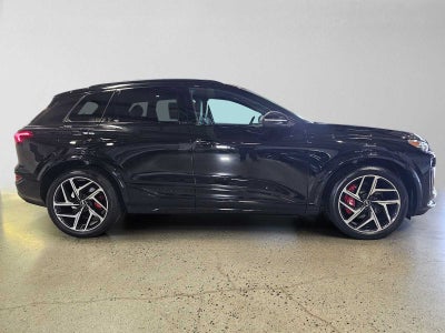 2025 Audi SQ6 e-tron Prestige quattro