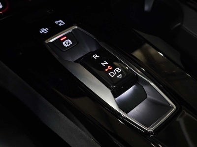 2025 Audi SQ6 e-tron Prestige quattro