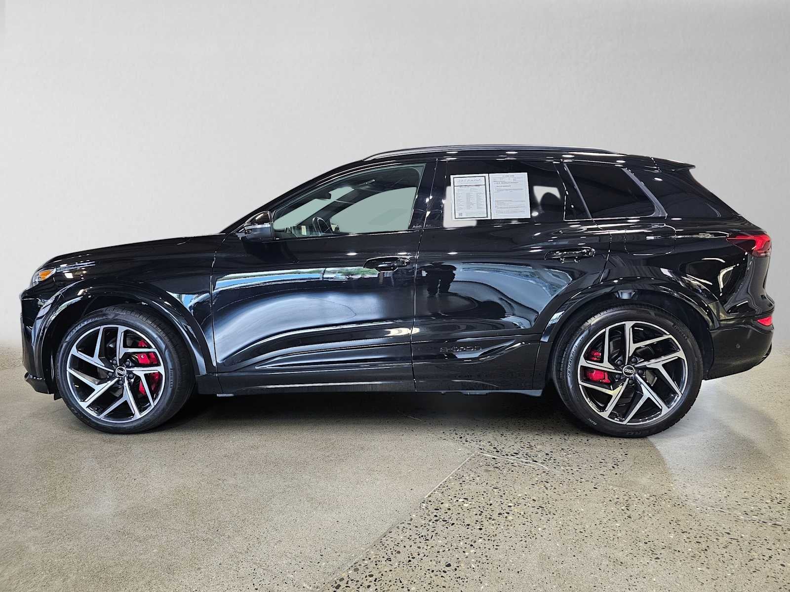 2025 Audi SQ6 e-tron Prestige quattro