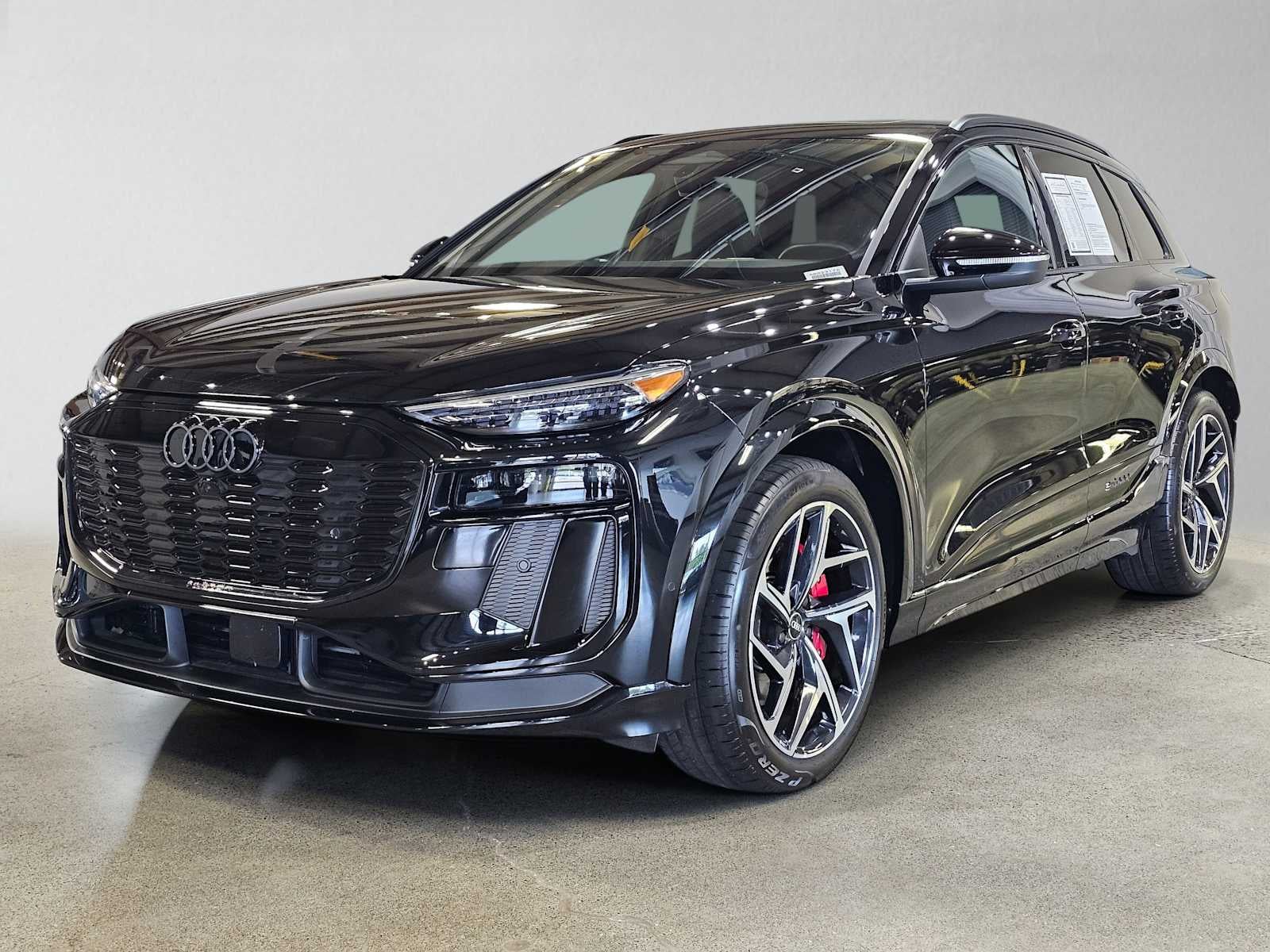 2025 Audi SQ6 e-tron Prestige quattro