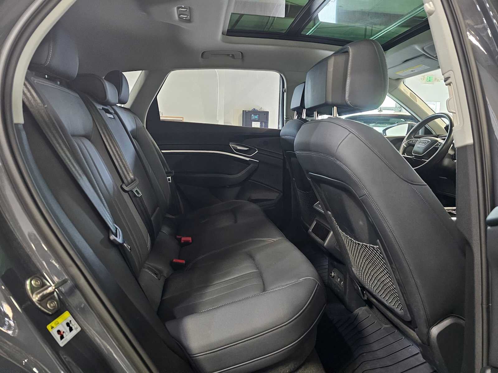 2024 Audi Q8 e-tron Premium Plus