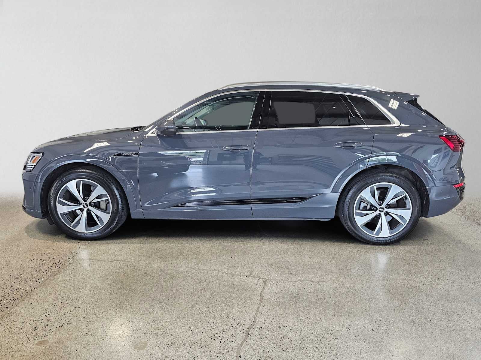 2024 Audi Q8 e-tron Premium Plus