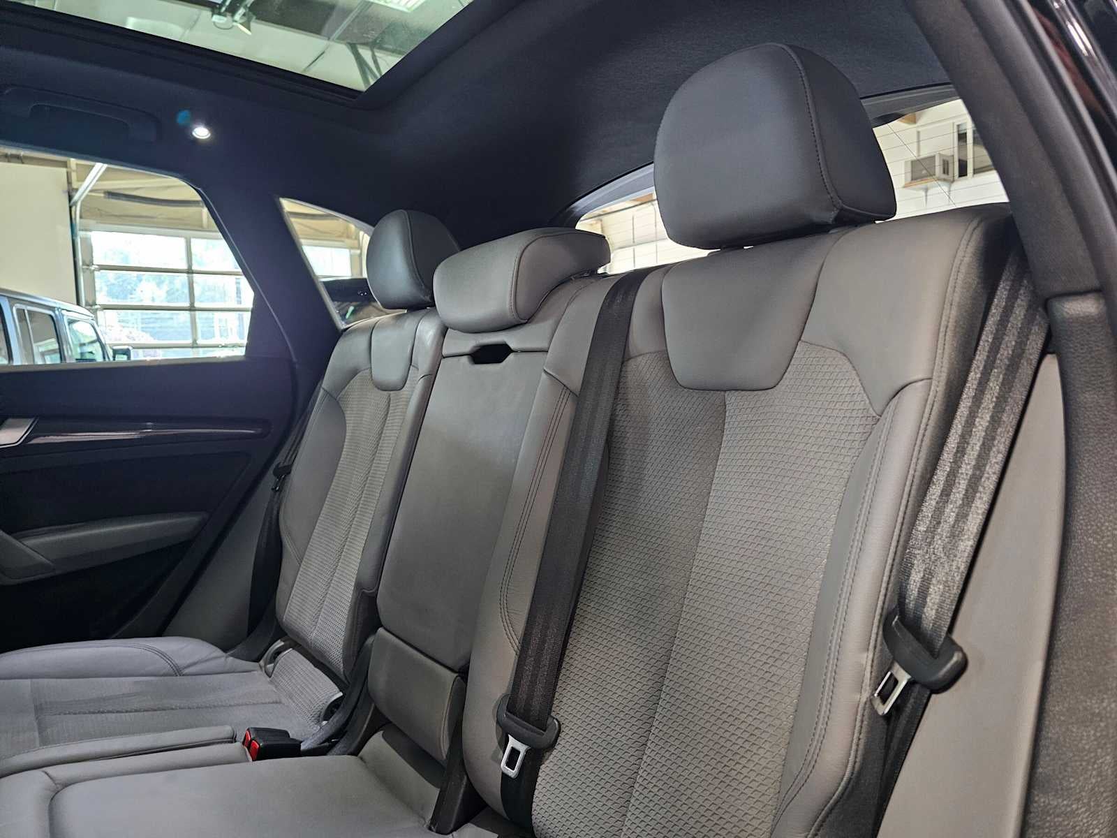 2022 Audi SQ5 Premium 3.0 TFSI quattro