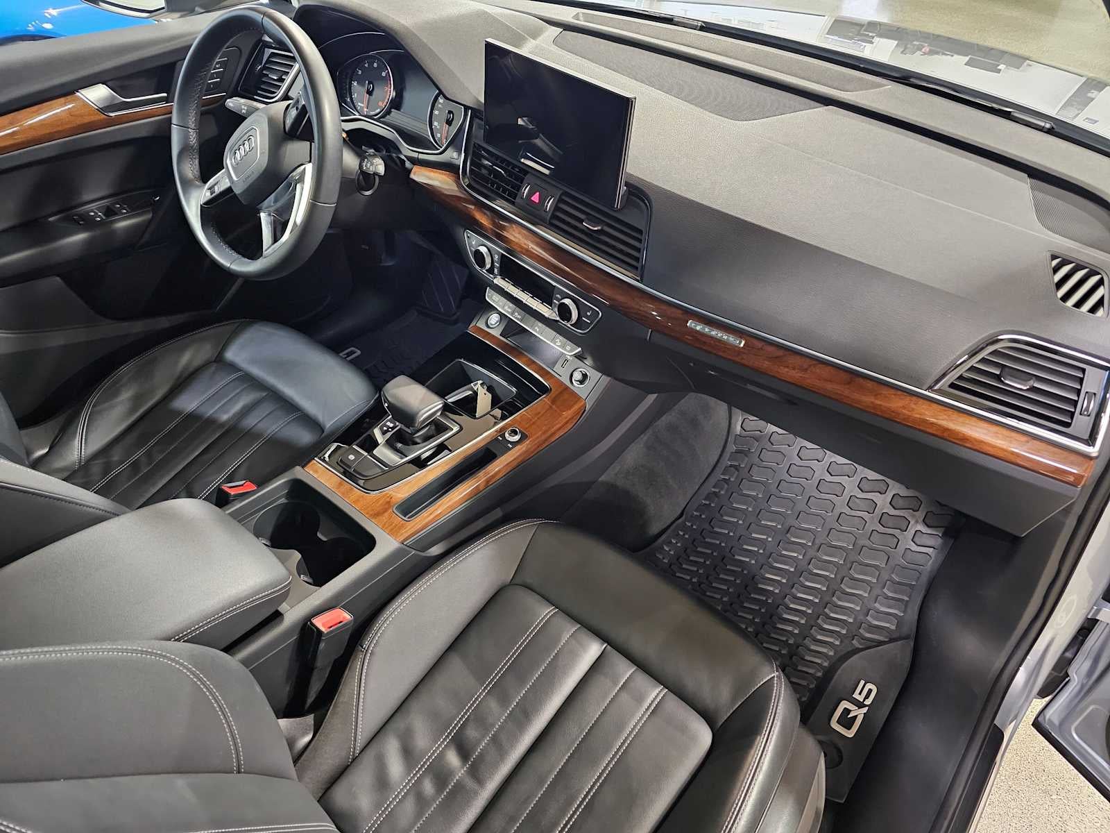 2023 Audi Q5 Premium 40 TFSI quattro