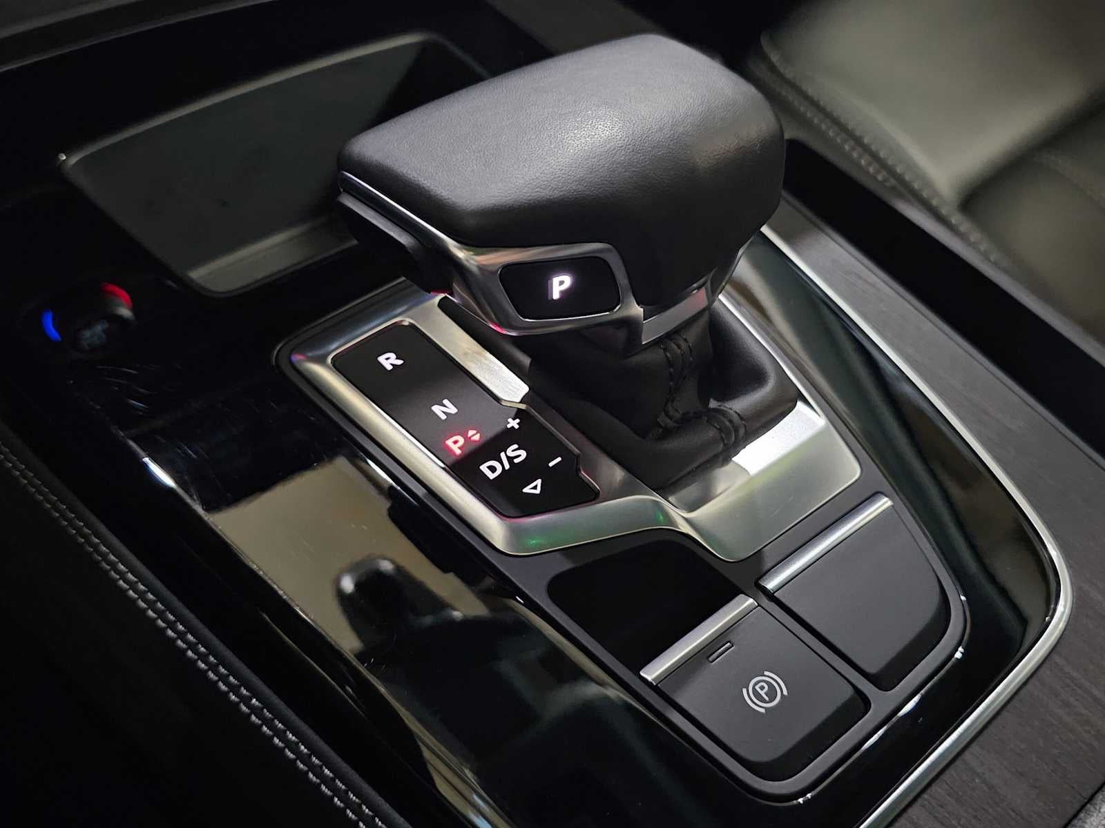 2023 Audi Q5 Premium Plus