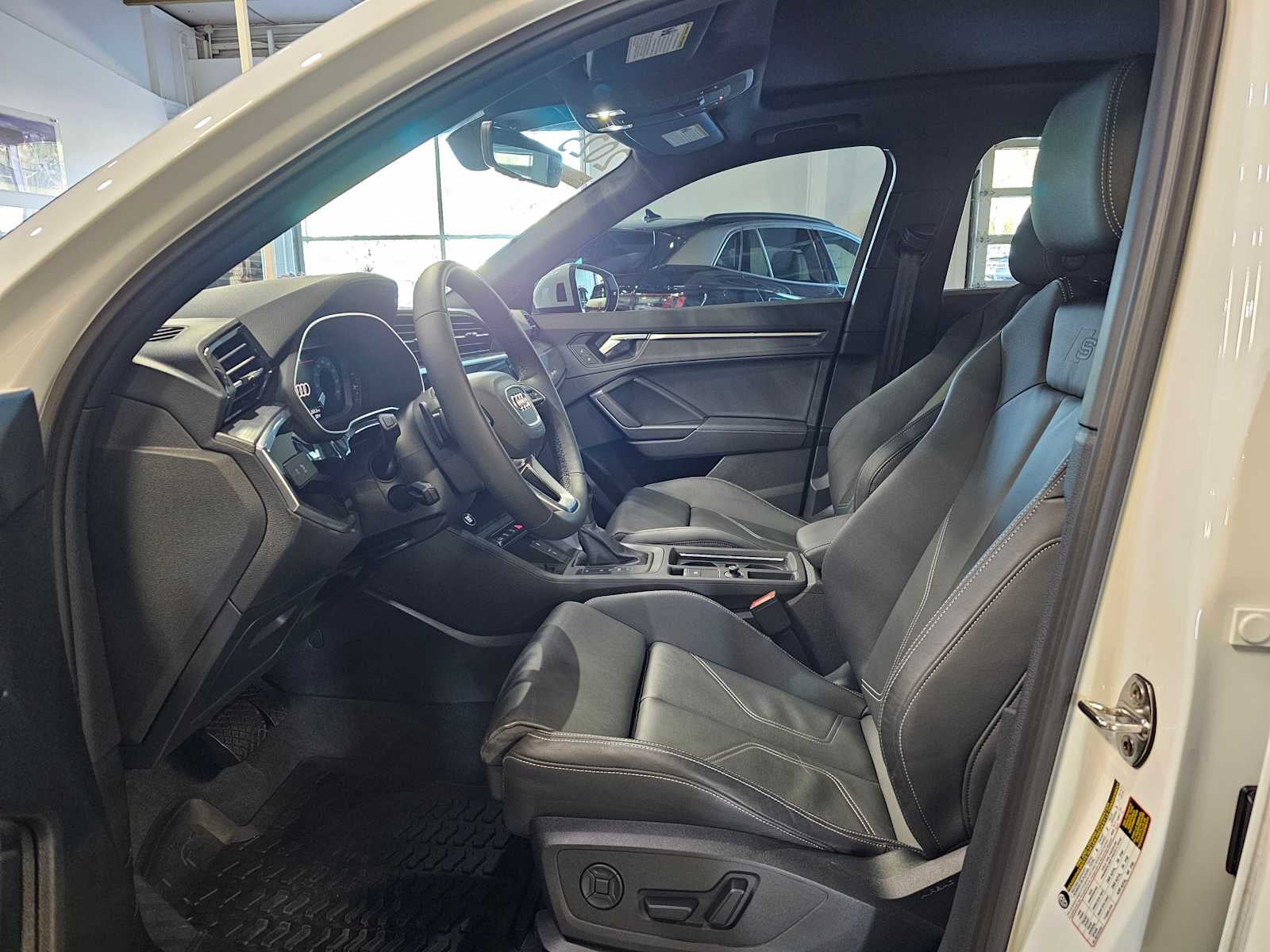 2025 Audi Q3 S line Premium 45 TFSI quattro