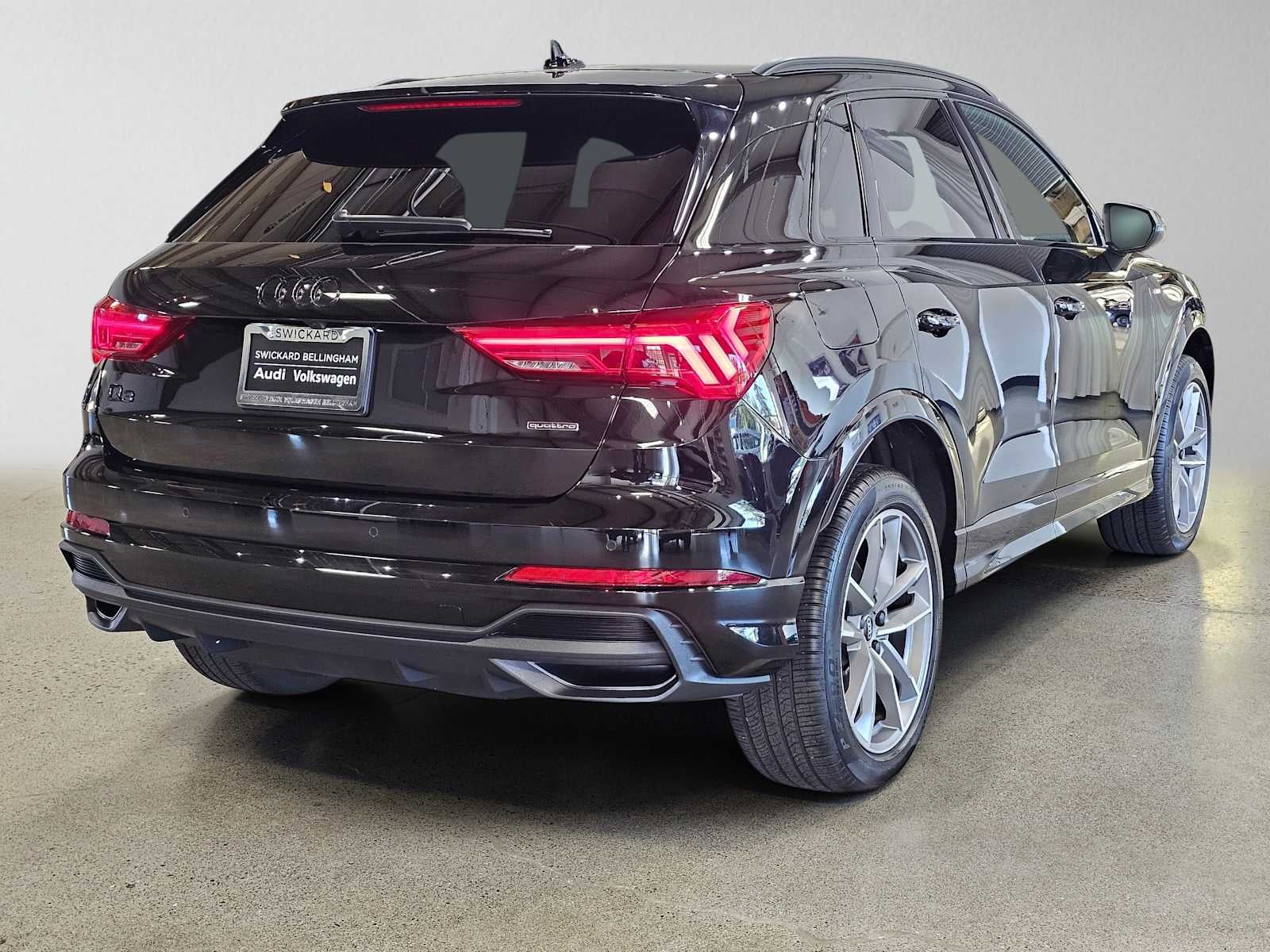 2025 Audi Q3 S line Premium