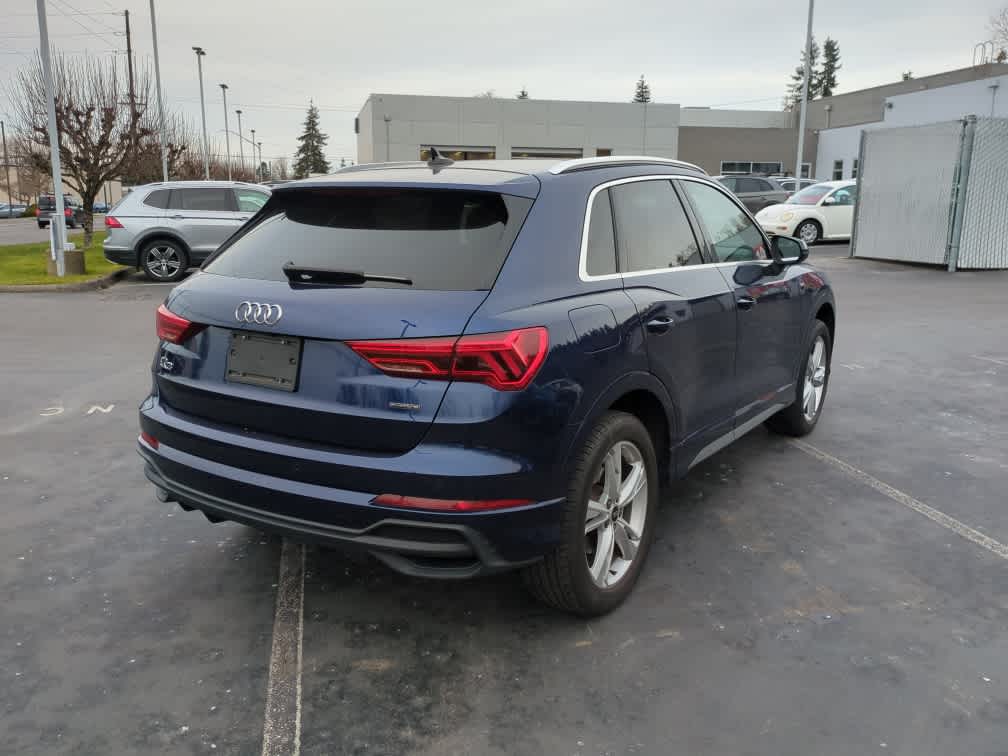 2023 Audi Q3 S line Premium 45 TFSI quattro