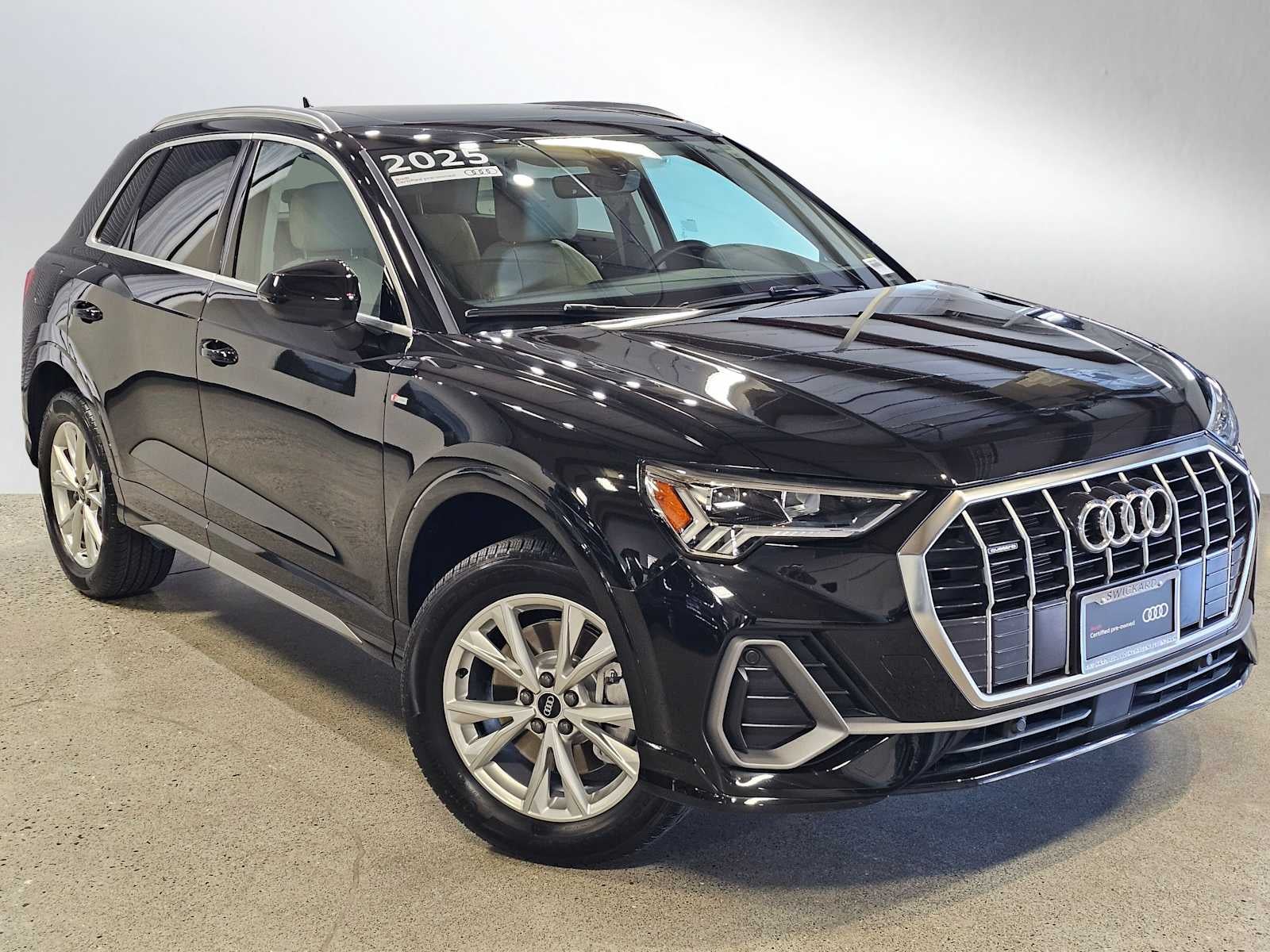 2025 Audi Q3 S line Premium 45 TFSI quattro