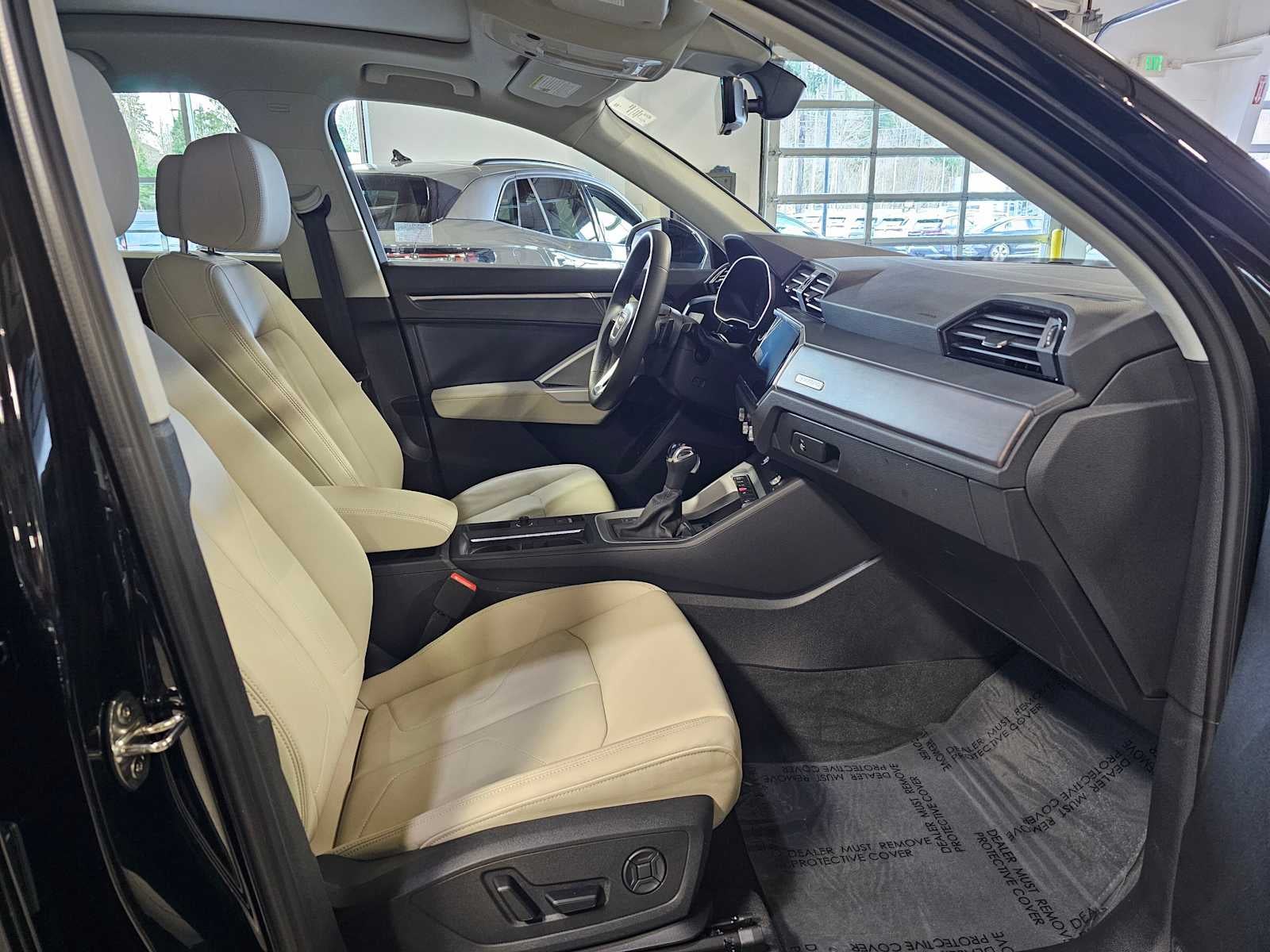 2025 Audi Q3 S line Premium 45 TFSI quattro