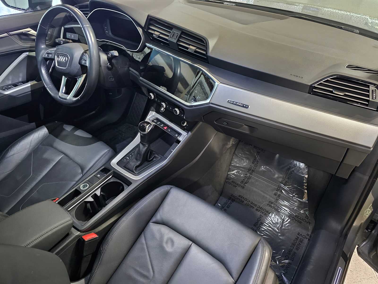 2023 Audi Q3 S line Premium 45 TFSI quattro